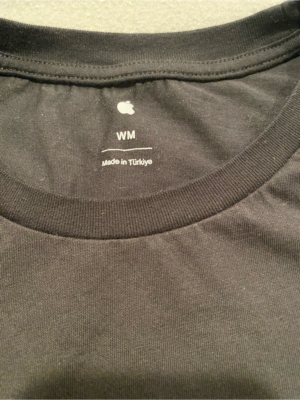 Apple Women's Short Sleeve T Shirt Black Multicolor Back print Medium - Picture 3 of 7